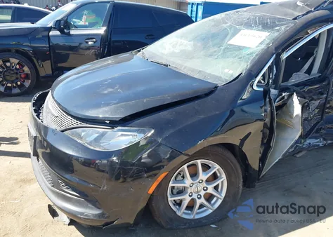 2022 Chrysler Voyager Lx из США, поврежденный, VIN 2C4RC1CG9NR102844